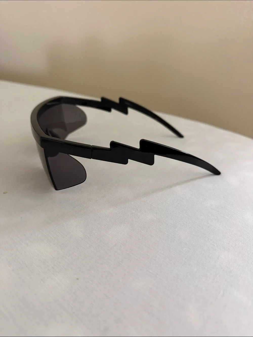 Riff Raff Raver Shield Visor Sunglasses - Black